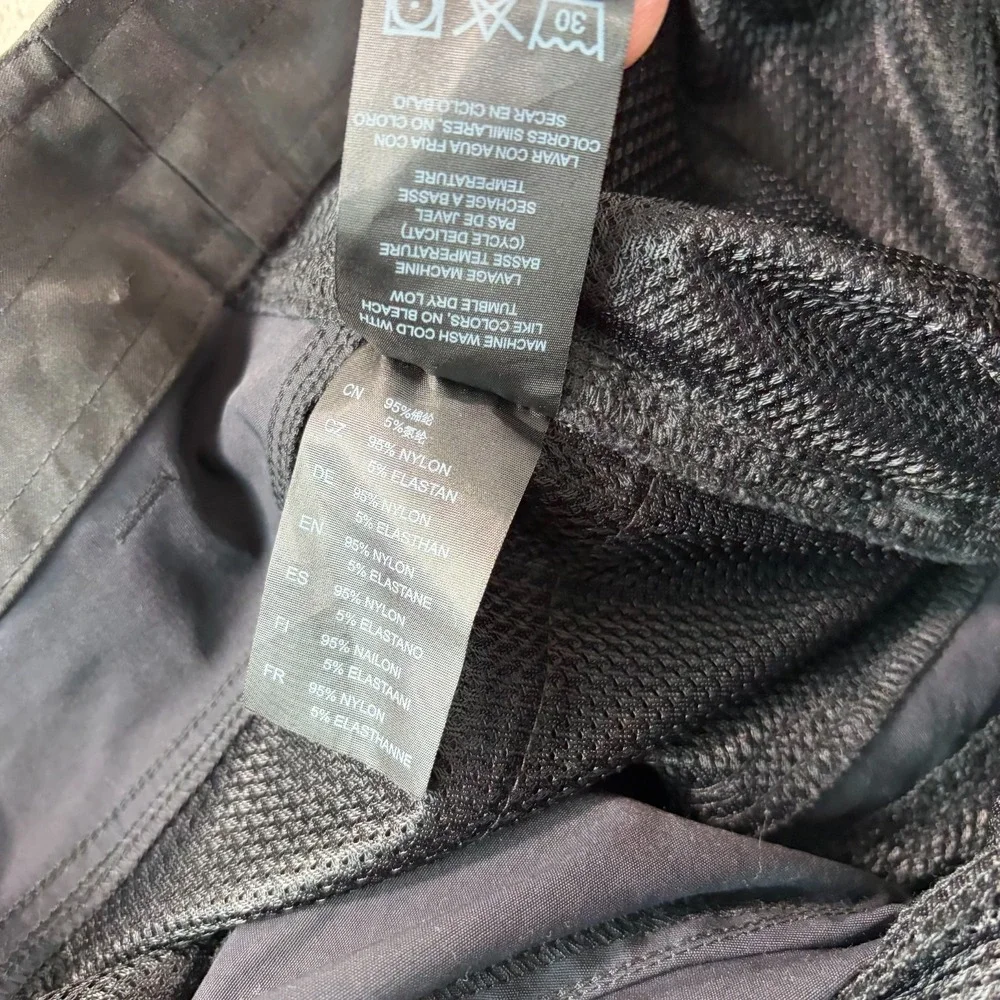 Kuhl Renegade Rock Cargo Pants Men‎ 38x29.5 Black Tapered Fit UPF 50+ NWOT